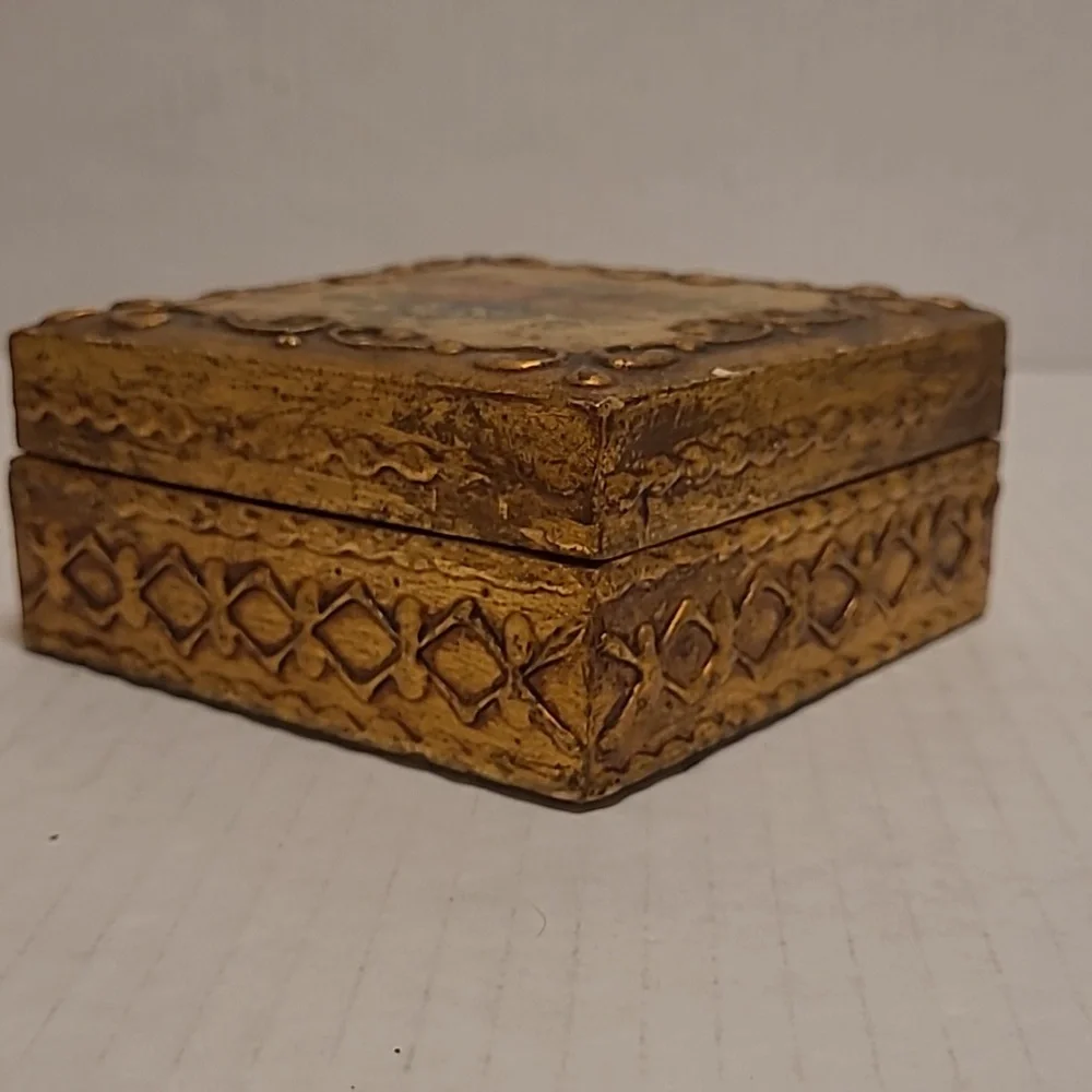 Beautiful Vintage Hand Painted Wooden Florentia Box